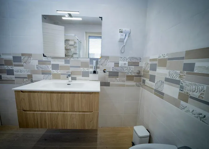 Alojamento de Acomodação e Pequeno-almoço Residenza Nettuno 4*