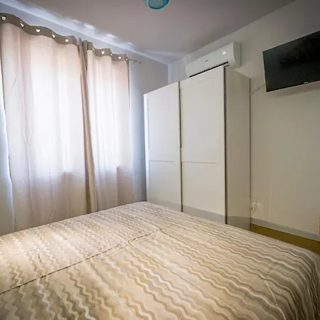 Residenza Nettuno Bed & Breakfast